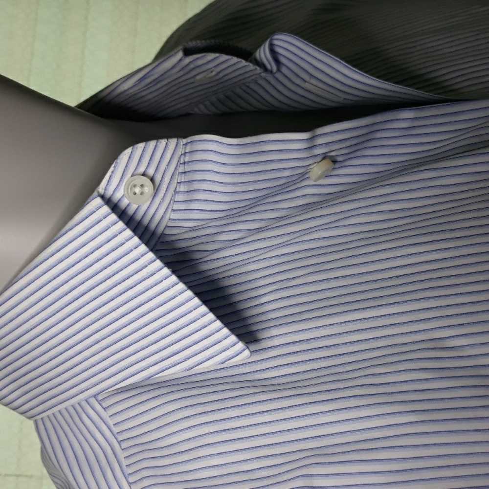 Ermenegildo Zegna mens blue striped cotton shirt. 16 neck